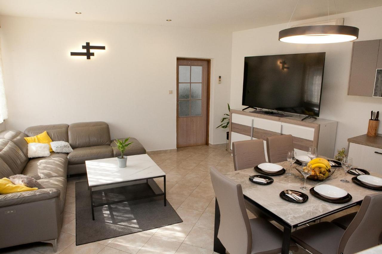 Apartment Nikoleto Zadar Exteriör bild